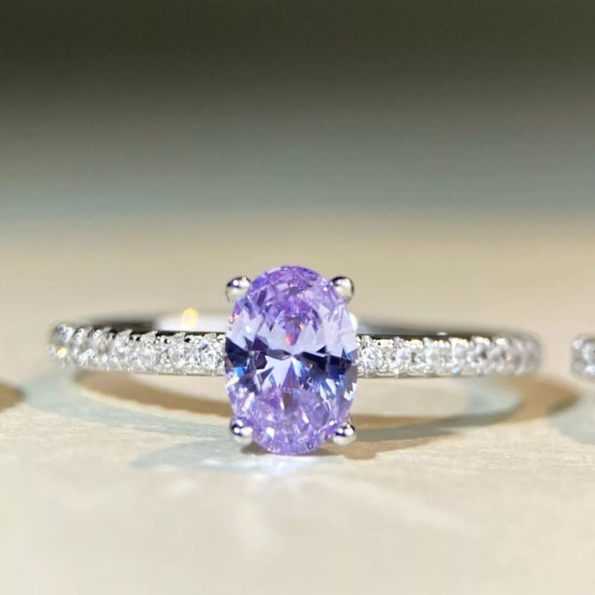 925 Sterling Silver Zircon Oval Ring