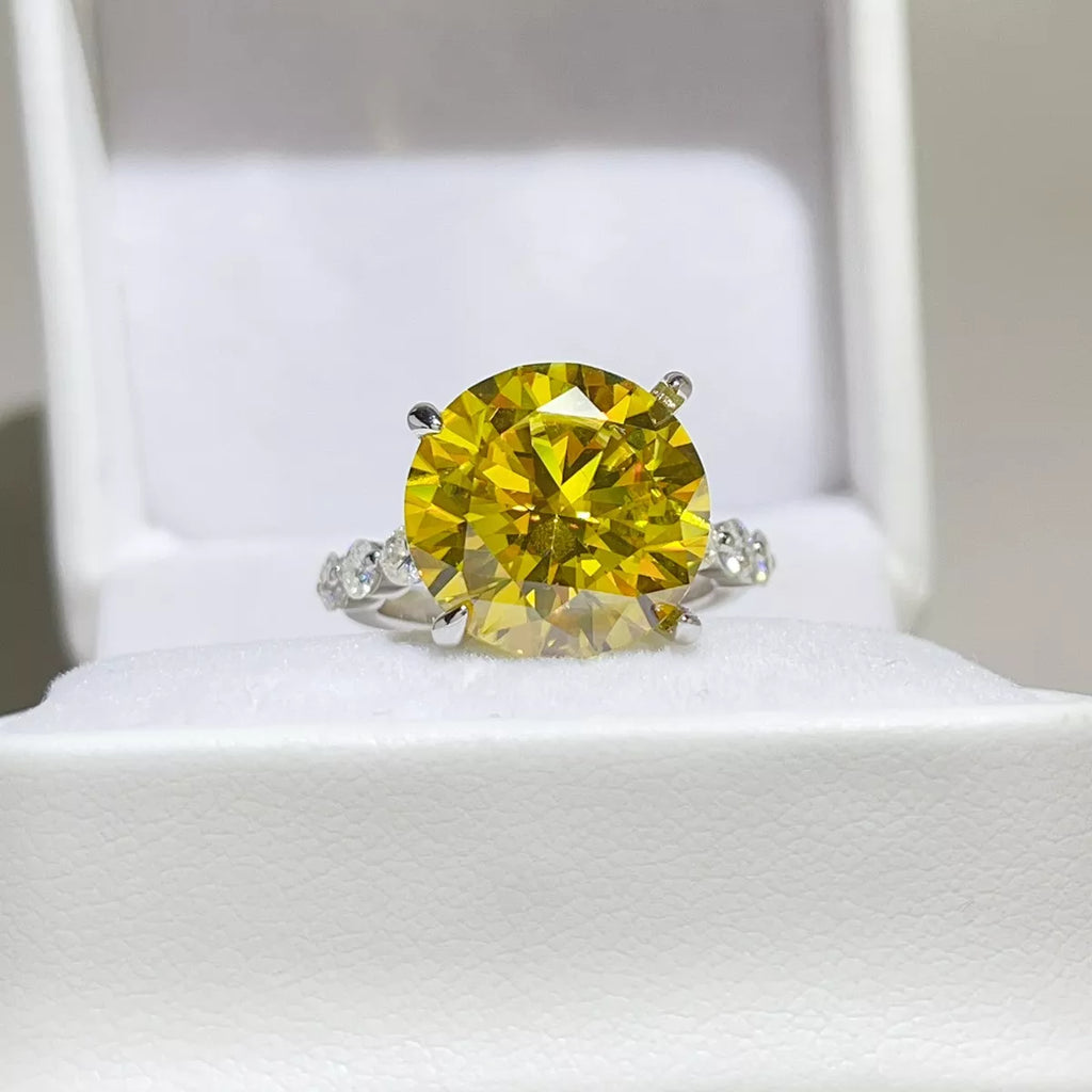 10 Carat 925 Sterling Silver Moissanite Ring