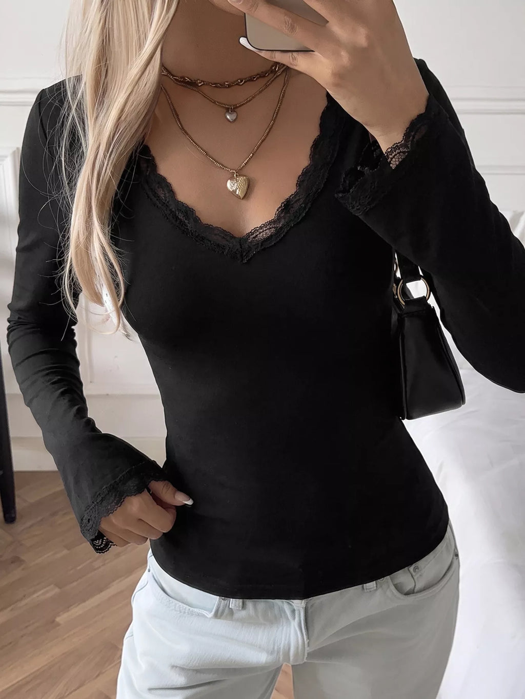 Black lace Trim V-Neck Long Sleeve Slim Fit Top