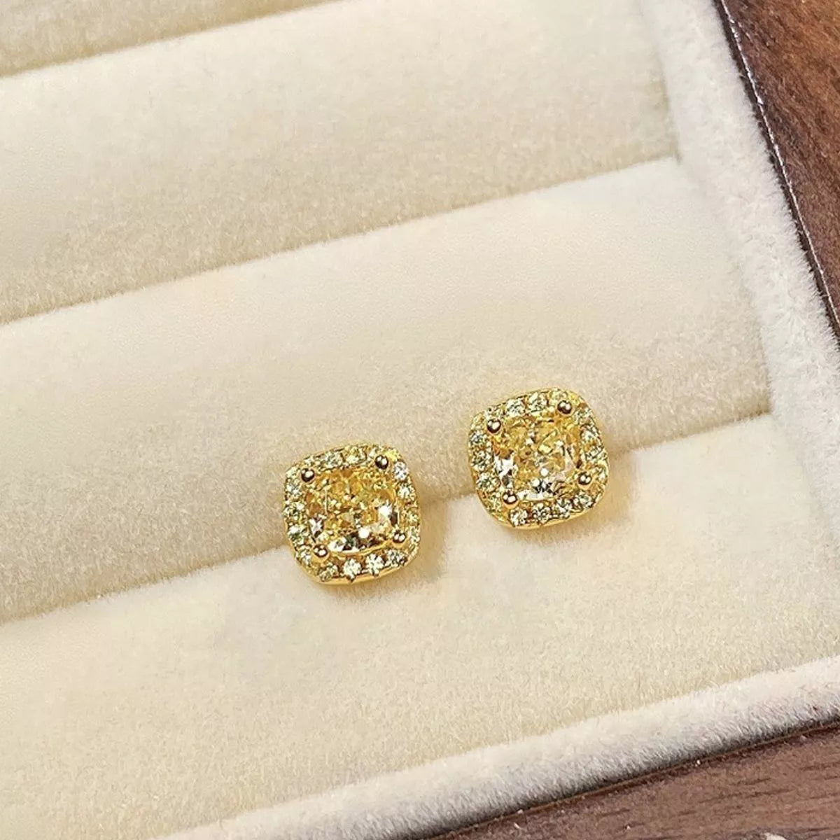 925 Sterling Silver Stud Earrings