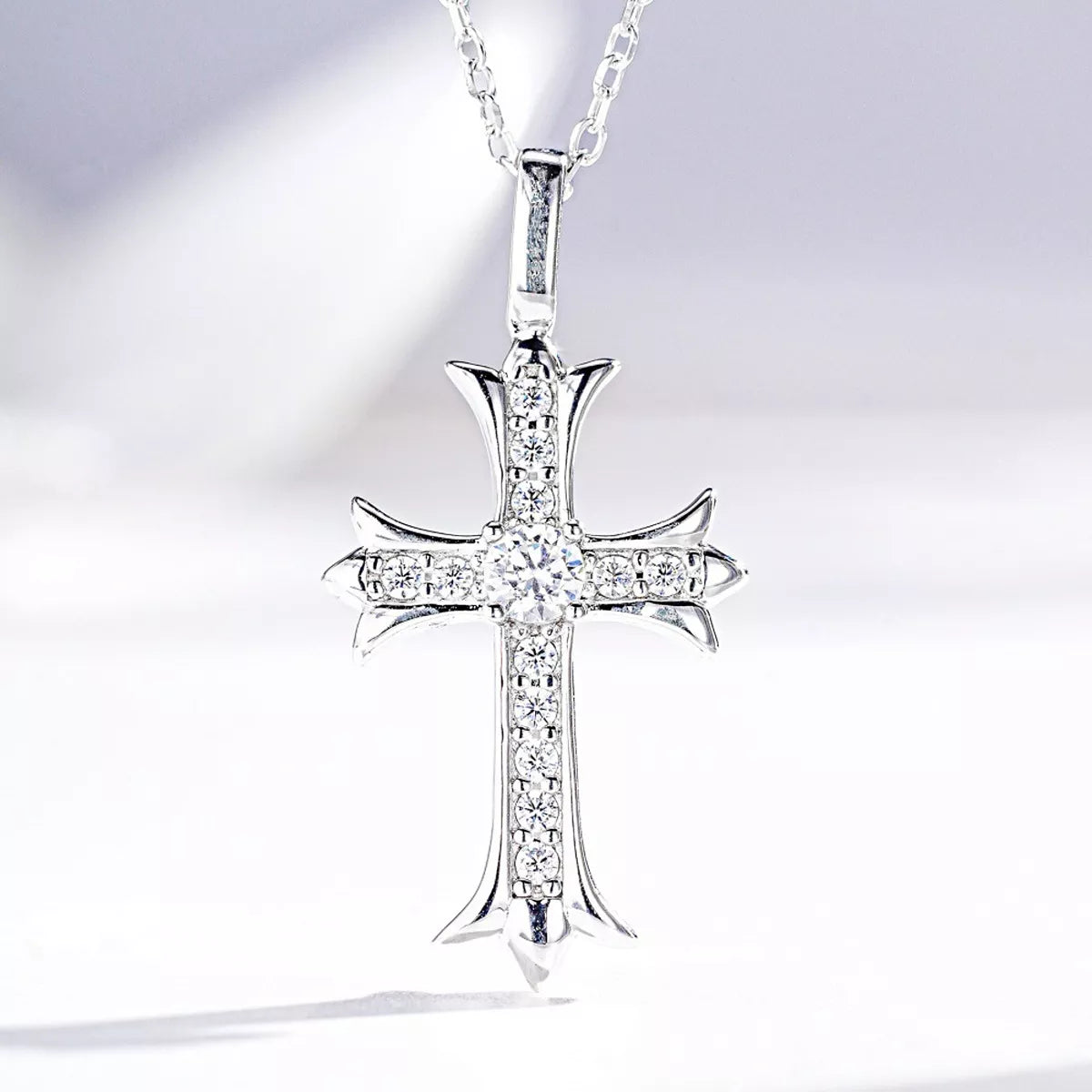 Cross-shaped back of the green rectangular pendant
