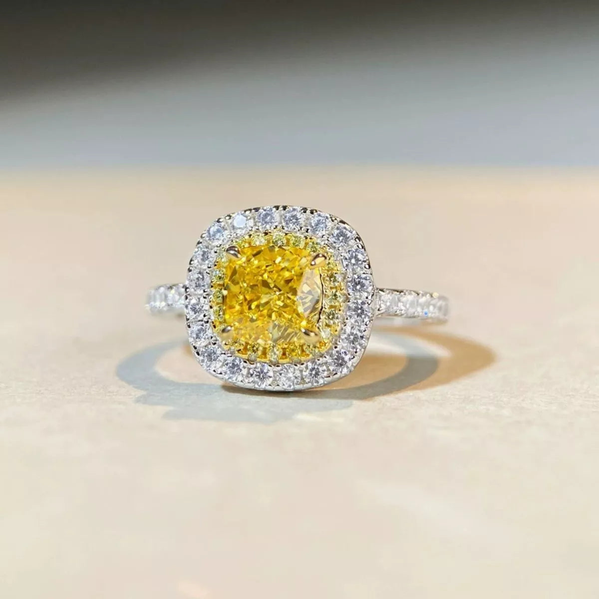 925 Sterling Silver Zircon Cushion Cut Ring