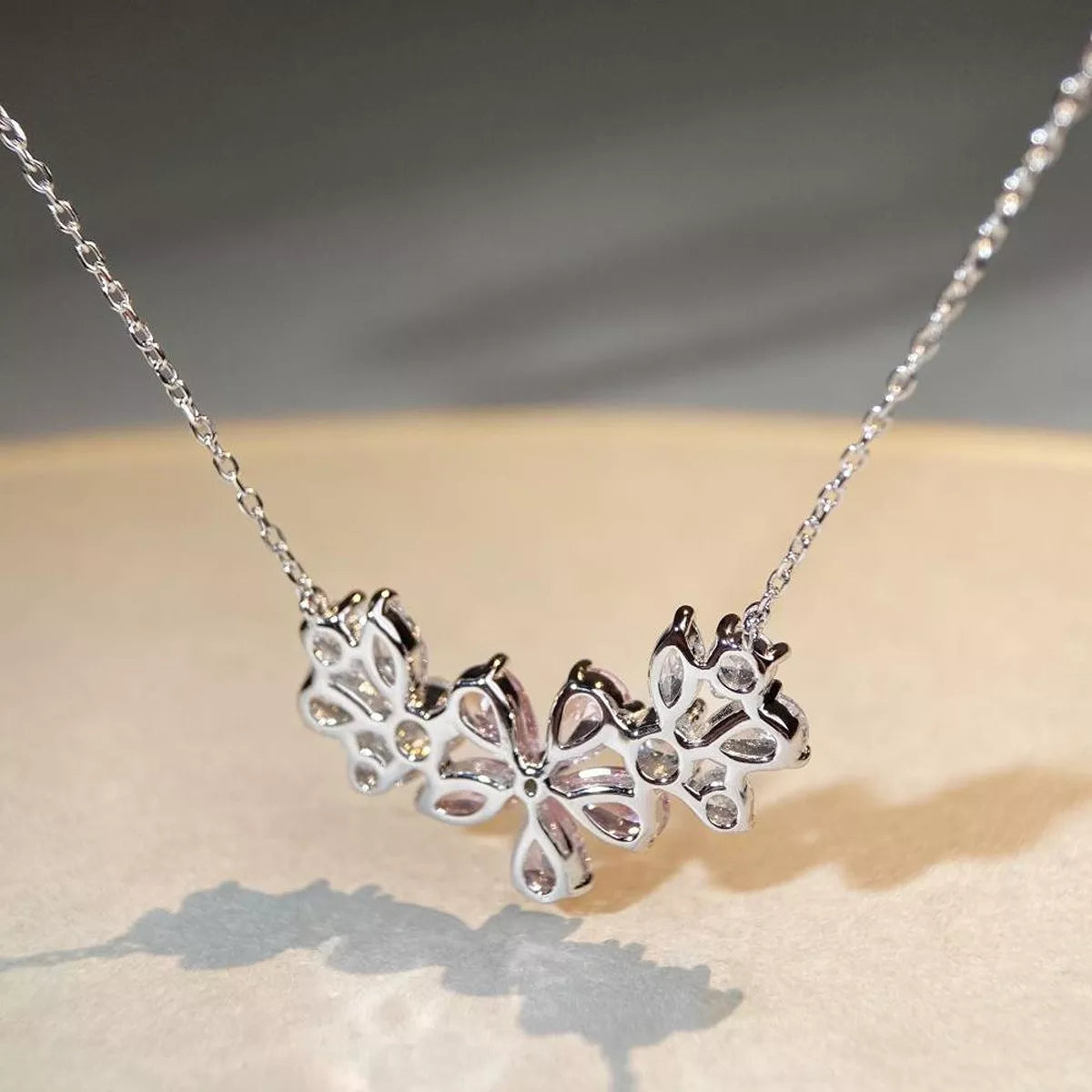 925 Sterling Silver Zircon Flower Necklace