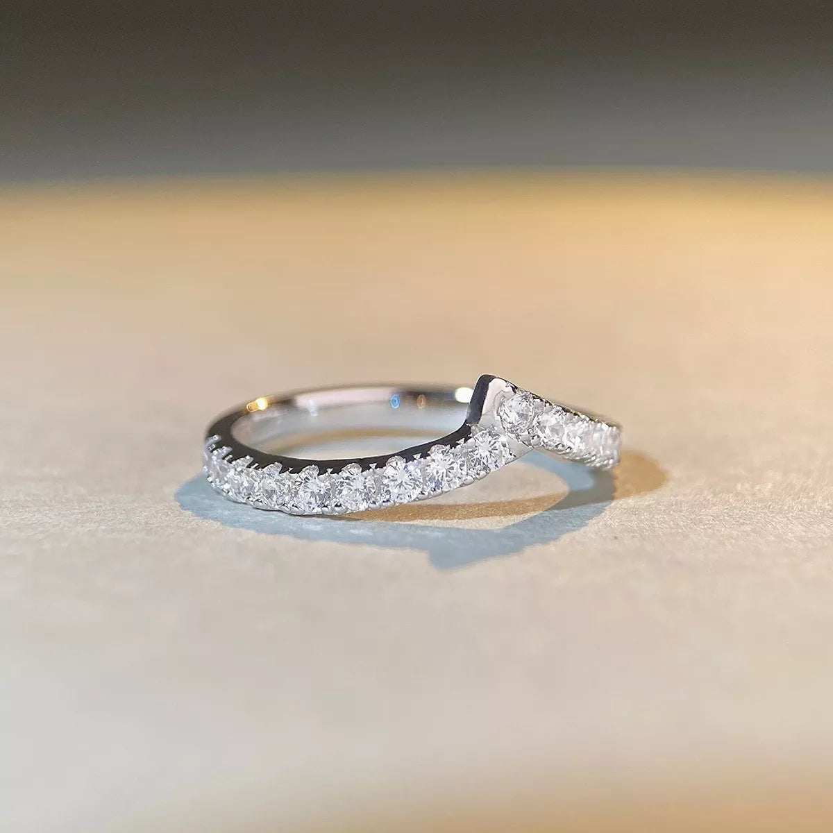 925 Sterling Silver Zircon Irregular Ring