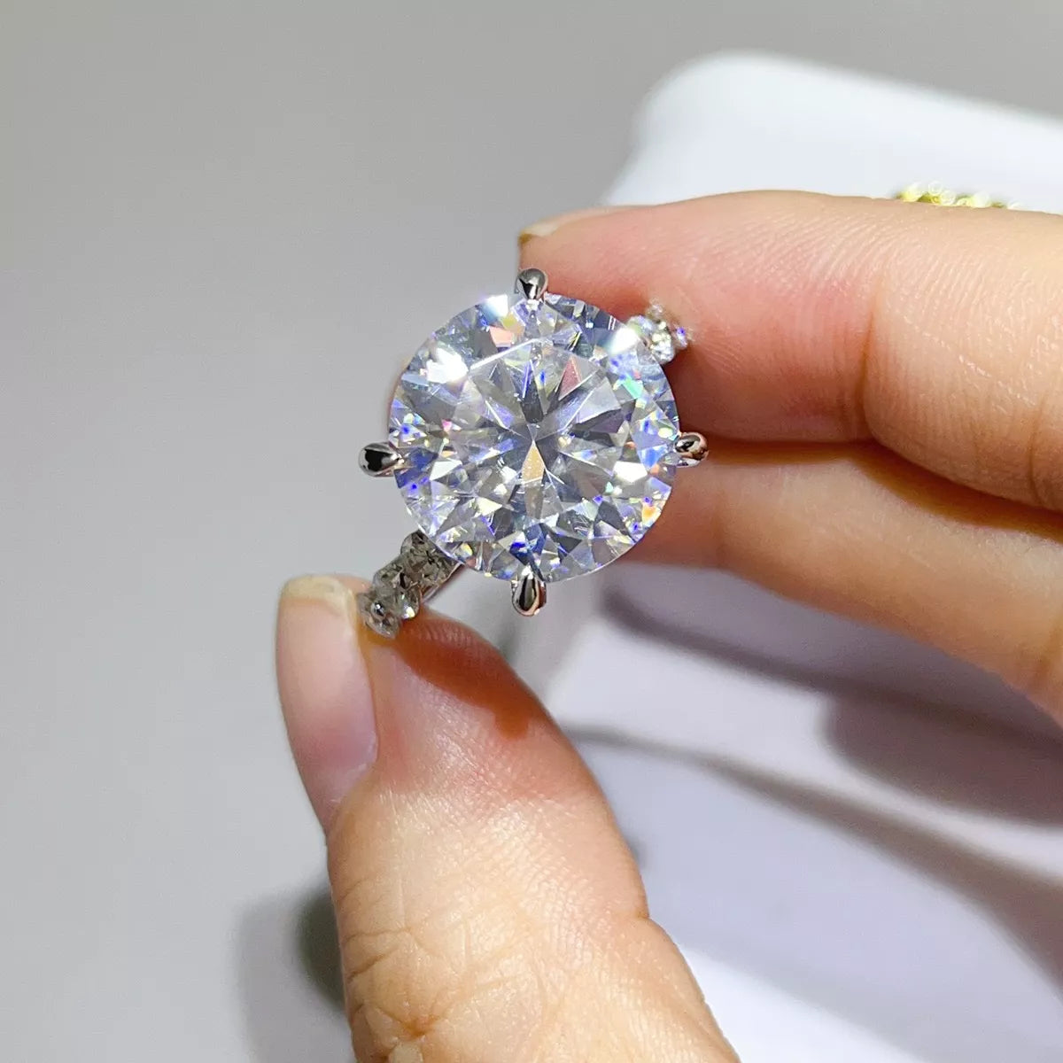 10 Carat Moissanite 925 Sterling Silver Ring